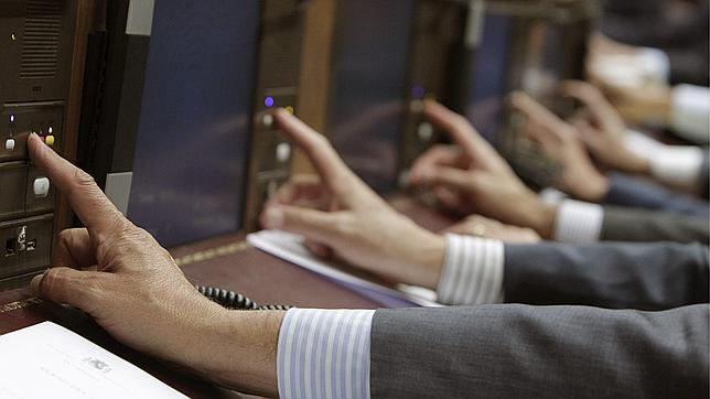 El BOE publica la disolución de las Cortes