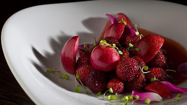 Las fresas protegen de los daños en el estómago por el consumo de alcohol