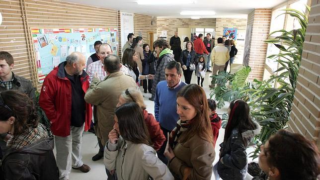 La participación alcanza el 59,33% en Castilla y León a las 18 horas, 4,61 puntos menos que en 2008