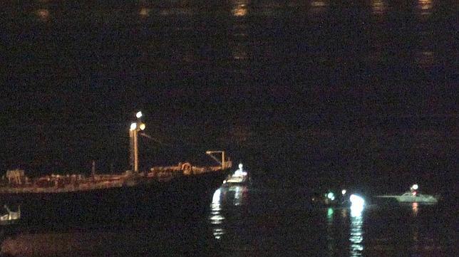 Patrulleras gibraltareñas y de la Guardia Civil se enfrentan en la bahía de Algeciras