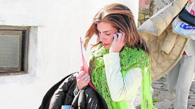 Roban un ordenador a la hija de Felipe González con datos familiares