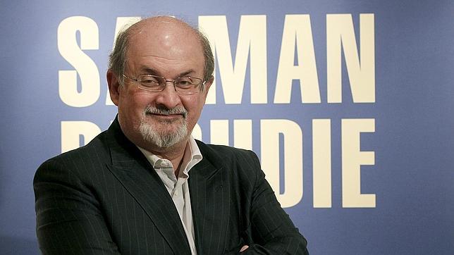 Salman Rushdie: «No odio los "Versos Satánicos", estoy muy orgulloso del libro»