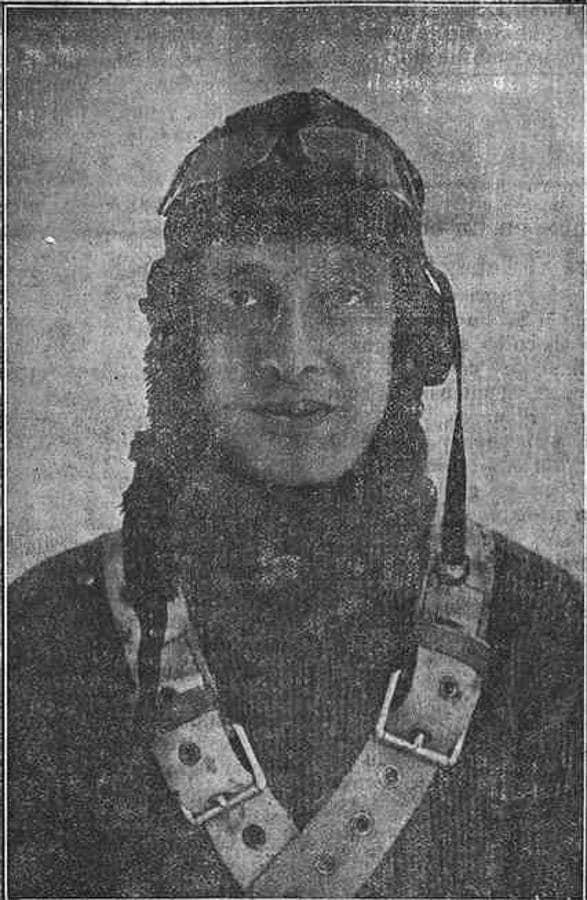 Felipe Fernández Moreno, paracaidista que visitó Toledo el 20 de agosto de 1925. Fotografía publicada en el diario El Progreso (Santa Cruz de Tenerife, 2 de mayo de 1928)