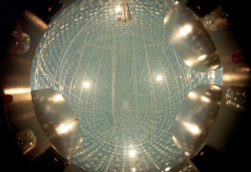 neutrinos plus rapide que la lumière