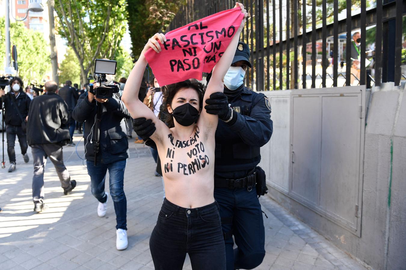 Elecciones en Madrid - Página 4 Protesta-monasterio-afp-kjmC--1350x900@abc
