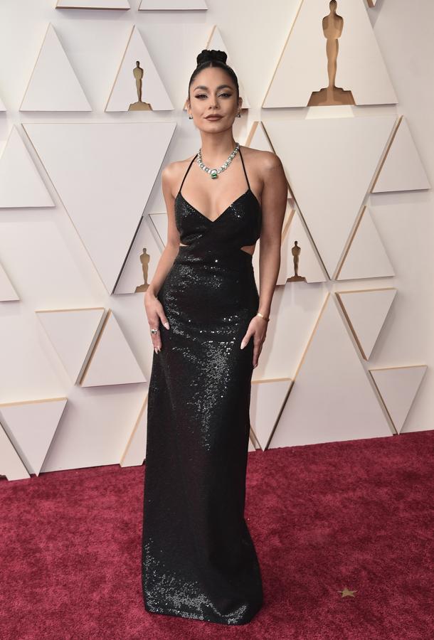 Vanessa Hudgens - Las mejor vestidas de los Oscar 2022