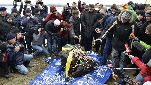El meteorito recuperado del lago Chebarkul