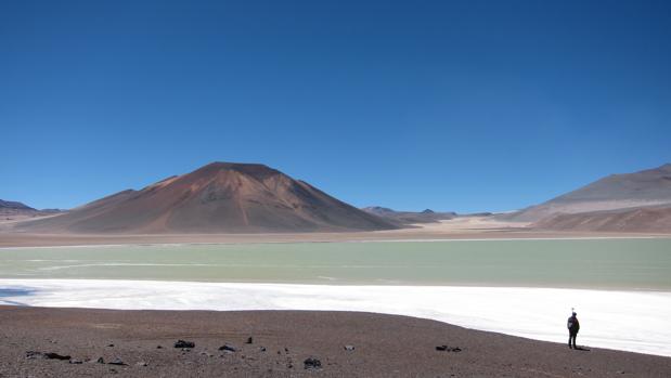 Los científicos aún no saben qué fenómeno ha causado la subida del terreno en el Complejo Volcánico Altiplano-Puna, en los Andes centrales, pero no se cree que se trate de un súper volcán