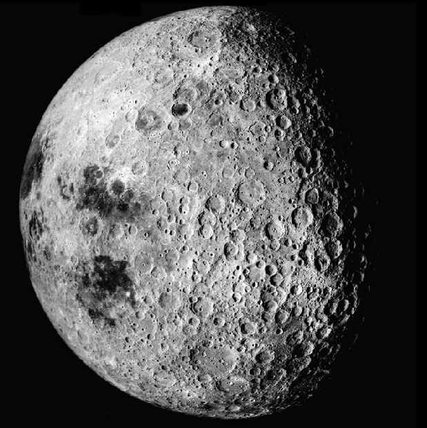 Imagen de la cámara métrica del Apolo 16 de la zona este y del otro lado de la Luna