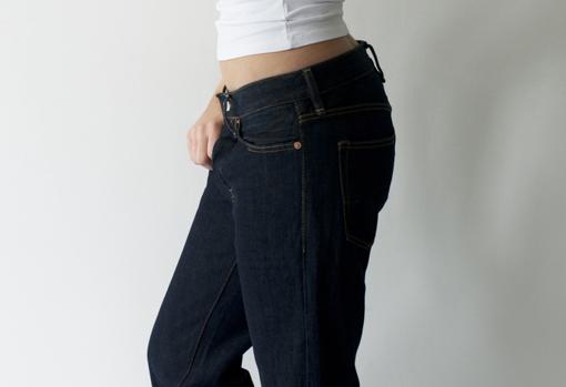 Pantalón capaz de detener las partículas olorosas de los pedos