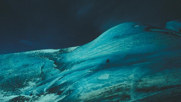 Imagen tomada por los investigadores sobre un gran iceberg verde en octubre de 1996