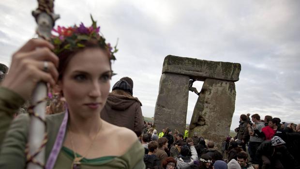 Fiesta por el solsticio de verano en una imagen de archivo. En la prehistoria las montaban aún más grandes
