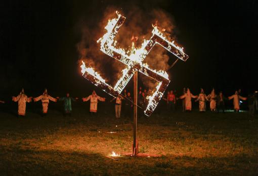 Supremacistas blancos del Ku Klux Klan en Georgia, Estados Unidos, en 2016