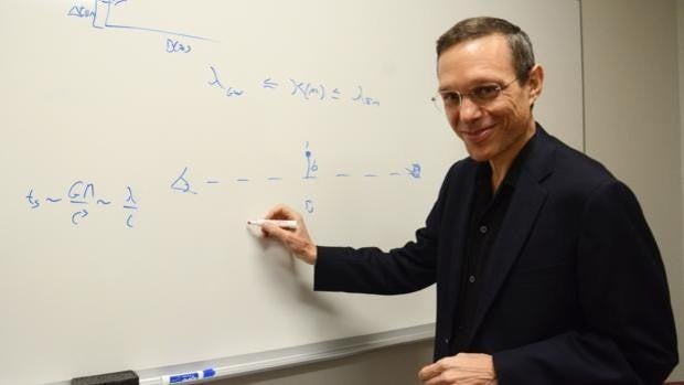 El astrofísico de Harvard Avi Loeb