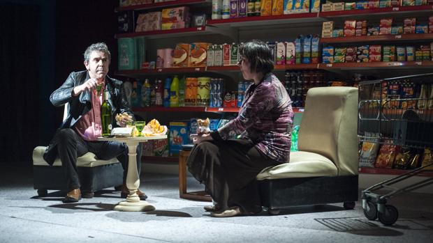 Una escena de «Eroski Paraíso»