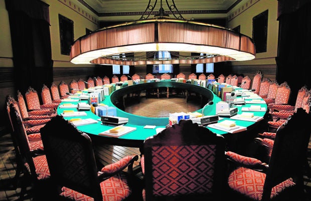 El Salón de Plenos de la RAE