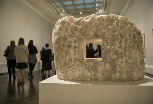 Escultura de Chillida, en las salas del Meadows Museum de Dallas