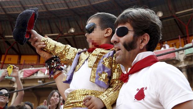 Foto de archivo de un evento didáctico en la plaza de toros de Pamplona al que acudieron en 2013 miles de niños