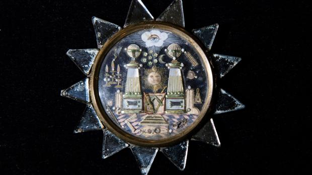 Medalla hecha por los prisioneros franceses de las Guerras Napoleónicas