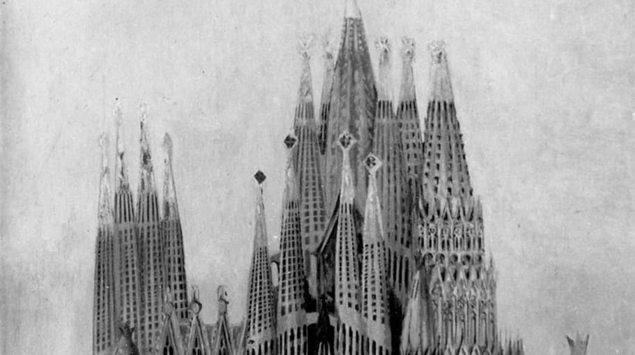 La Sagrada Familia, Siglo Y Medio De Exabruptos Y Genialidades