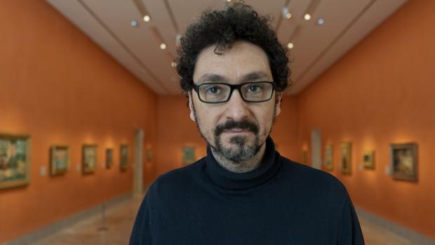 El escritor francés David Foenkinos, fotografiado en una de las salas del Museo Thyssen, en Madrid