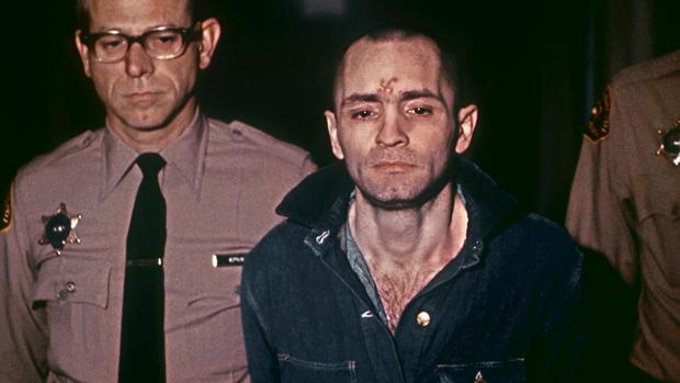 Charles Manson, fotografiado en 1971