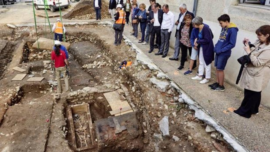 Descubren un sarcófago merovingio en Cahors
