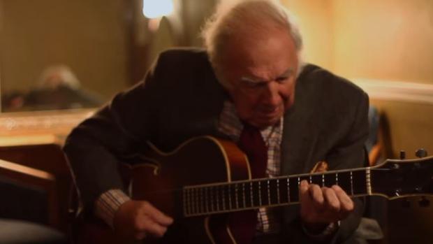 Muere el gran guitarrista de jazz Bucky Pizzarelli a los 94 años por  coronavirus