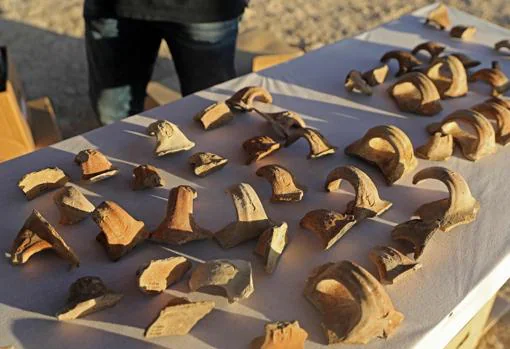 Se han encontrado alrededor de 120 asas de tarro datan de hace 2700 años