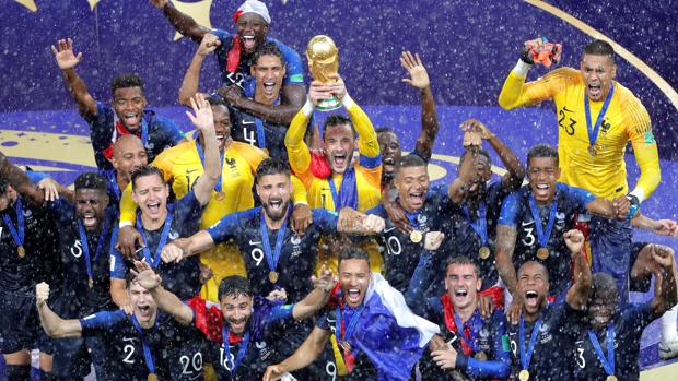 Los galos levantan la Copa del Mundo
