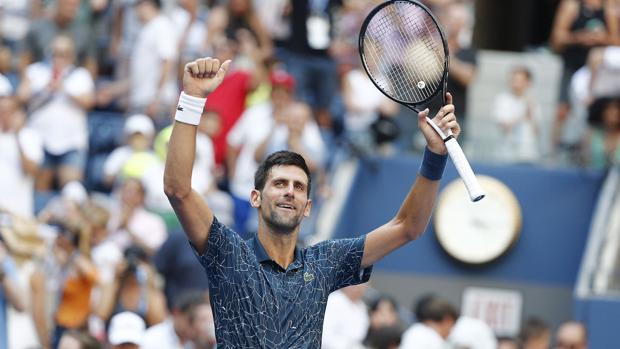 El serbio Novak Djokovic celebra su victoria frente a Joao Sousa