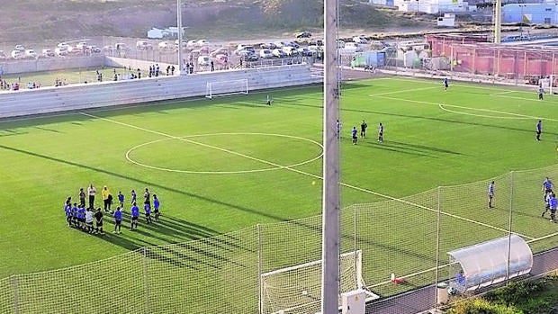 Imagen de archivo de un partido de fútbol base