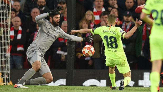 Alisson se agiganta ante Alba