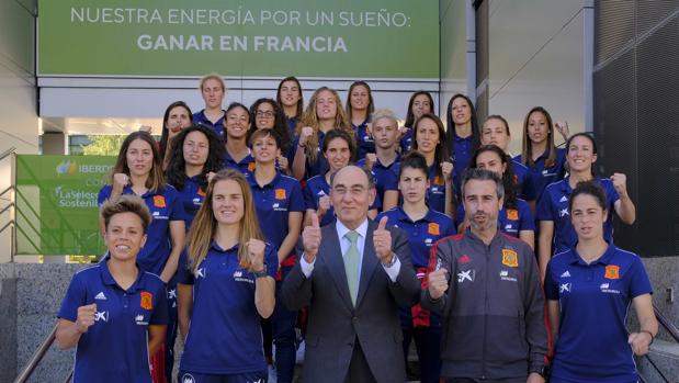 La selección española de fútbol, con Galán