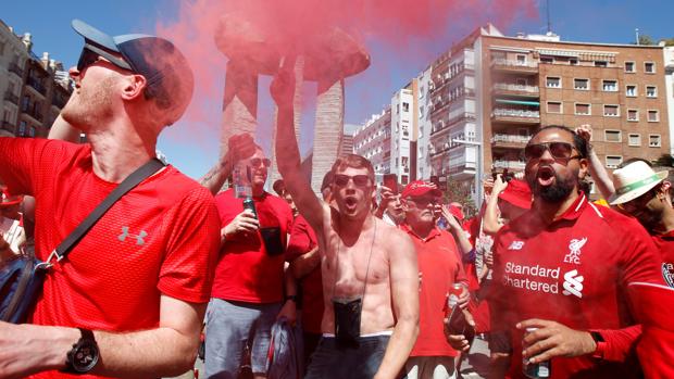 Los aficionados del Liverpool, en plena celebración