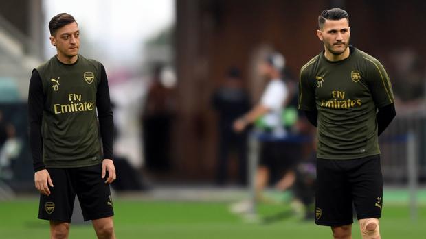 Ozil y Kolasinac