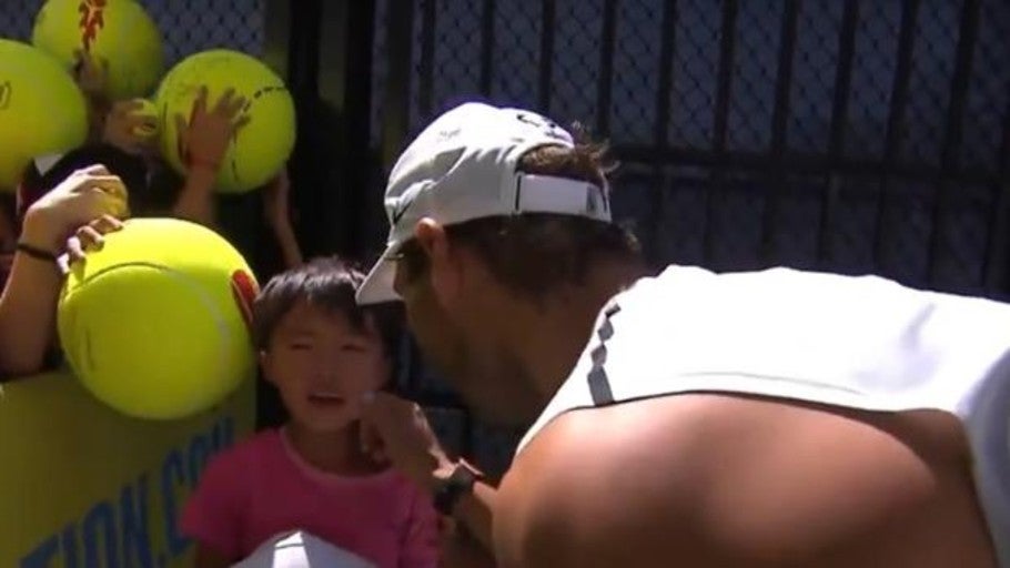 El gesto de Nadal con un niño que conmueve al mundo del tenis