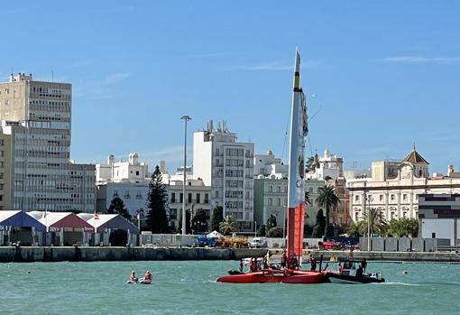 The Victoria came home towed