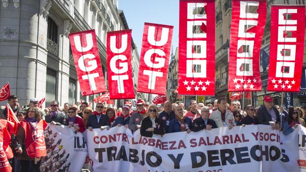 Manifestación de CC.OO y UGT por el Día del Trabajador