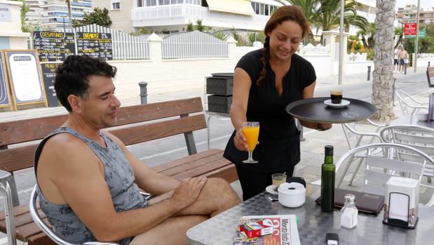 Lorenzo Amor destaca que los datos de empleo del mes de octubre reflejan un «buen ritmo» en la creación de los puestos de trabajo