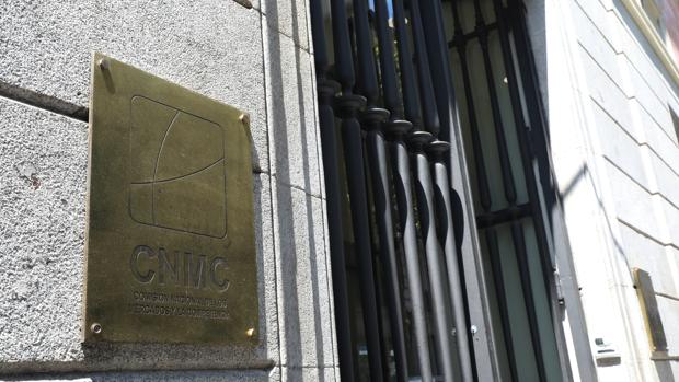 Sede de la CNMC en la esquina de las calles de Alcalá y Barquillo, en Madrid