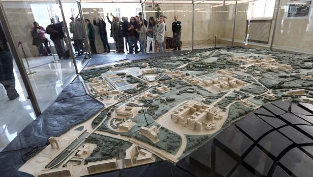 Maqueta histórica de la reconstrucción de la Ciudad Universitaria