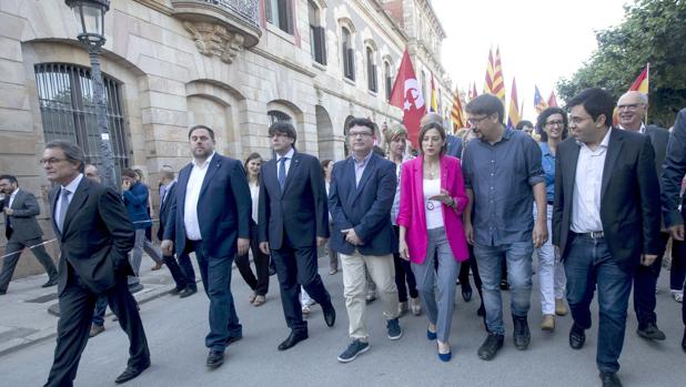 Puigdemont mandará una carta a Ana Pastor pidiendo 