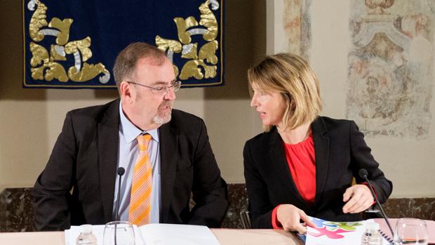 Los consejeros de Ecucación, Fernando Rey, y Familia e Igualdad de Oportunidades, Alicia García