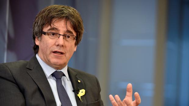 El expresidente de la Generalitat Carles Puigdemont, fugado en Bélgica, durante una entrevista