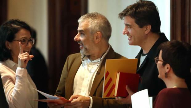 Diputados de Ciudadanos, el PSC, ERC y Catalunya en Comú esta semana en el Parlament