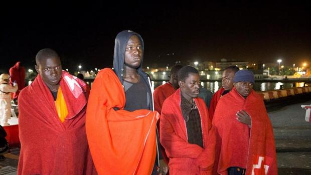 Inmigrantes rescatados por Salvamento Marítimo