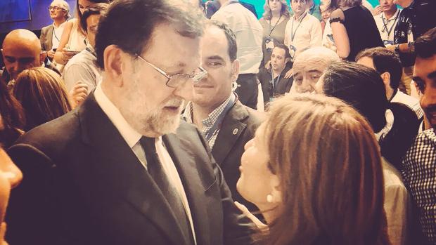 Mariano Rajoy e Isabel Bonig, este viernes en el congreso del PP