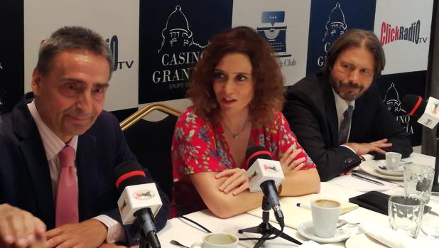 Isabel Díaz Ayuso, ayer, durante el desayuno informativo