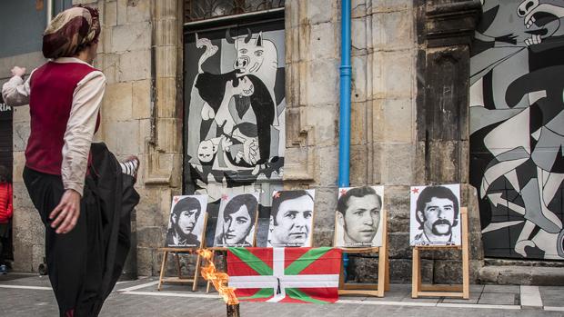 Homenaje abertzale por los sucesos de Vitoria de marzo del 76